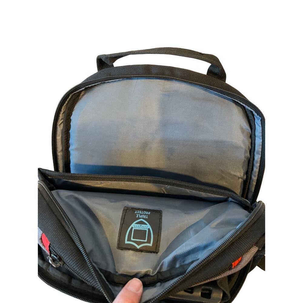 SwissGear Black Computer Backpack - Picture 4 of 5